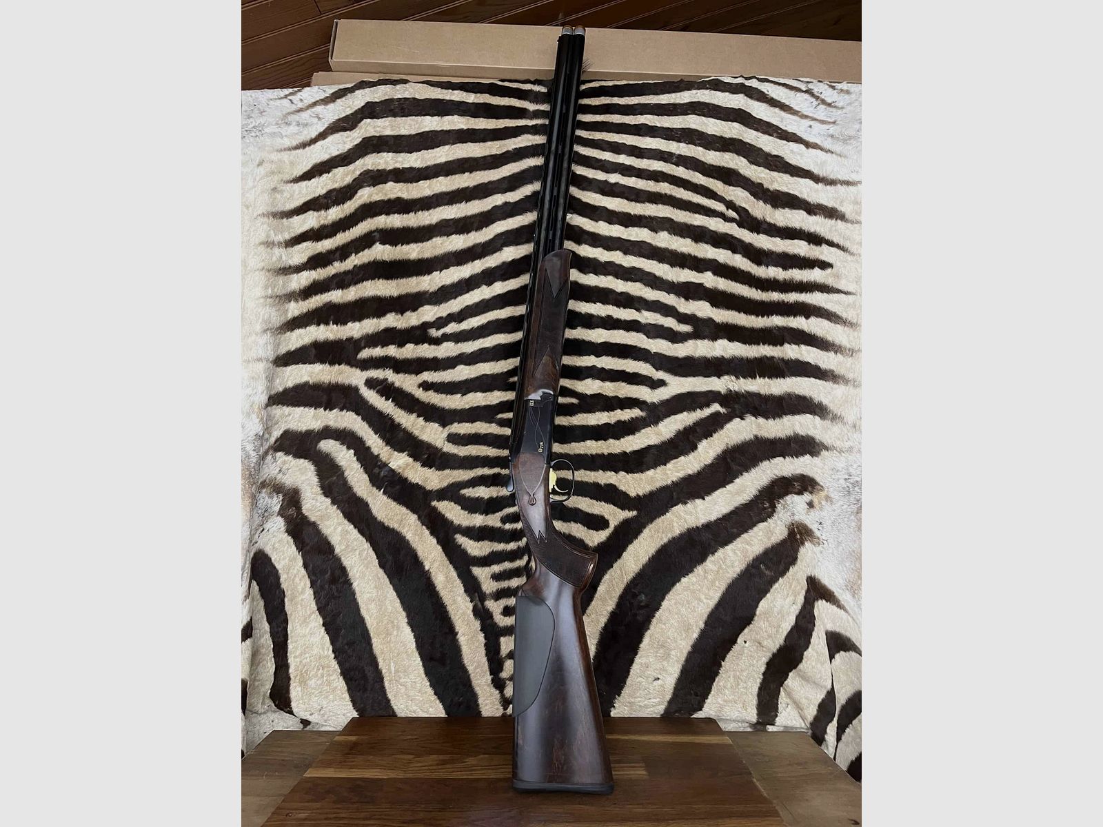 Browning B725 Sporter Black Edition Linkshänder cal.12/76 – ca.76cm – 6 externe Chokes – Waffenkoffer, Bild 1 von 10
