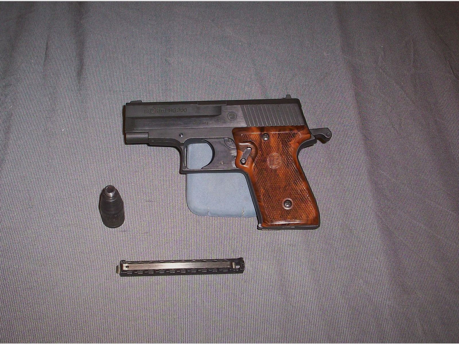 Pistolet gazowy Röhm RG 300, 6 mm Automatik Model i akcesoria!