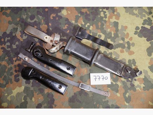 AK47 AKM Bajonett Ersatzteile Konvolut original Ex-NVA DDR kein RPK RPD PKM (7770)