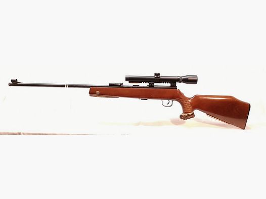 Mauser	 107 - mit Hirschfänger Applikationen verziert