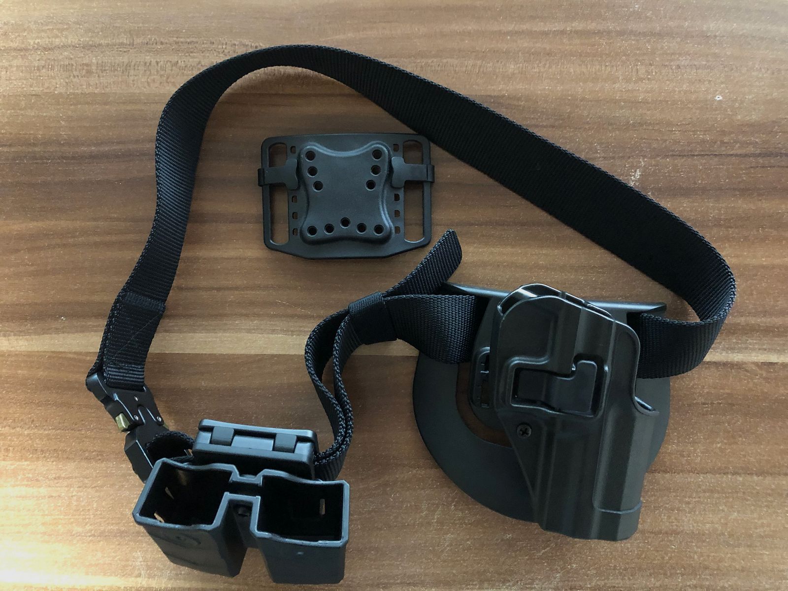 taktischer Gürtelholster Modell Black Hawk 2100298