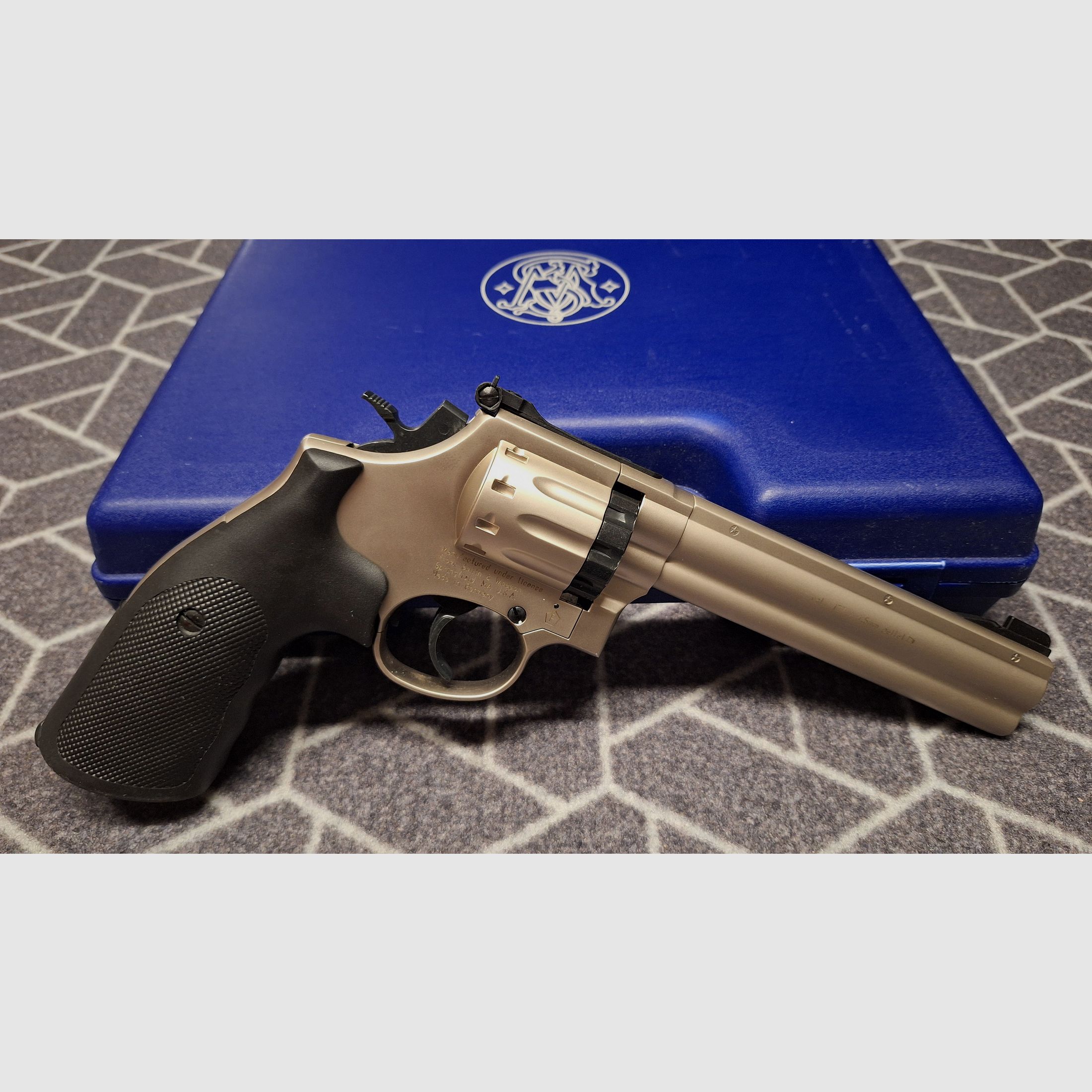 Revolver Smith & Wesson 686 - 6 Zoll Nickel 4,5 mm Diabolo
