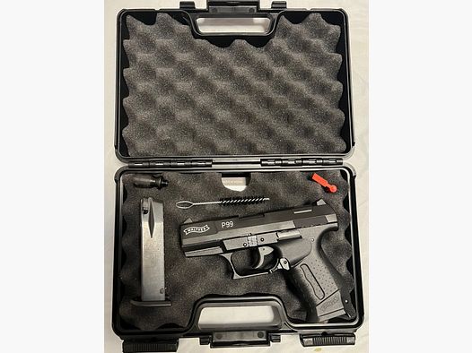 Walther P99 blank firing gun 9 mm P.A.K. – case, accessories & 70 rounds