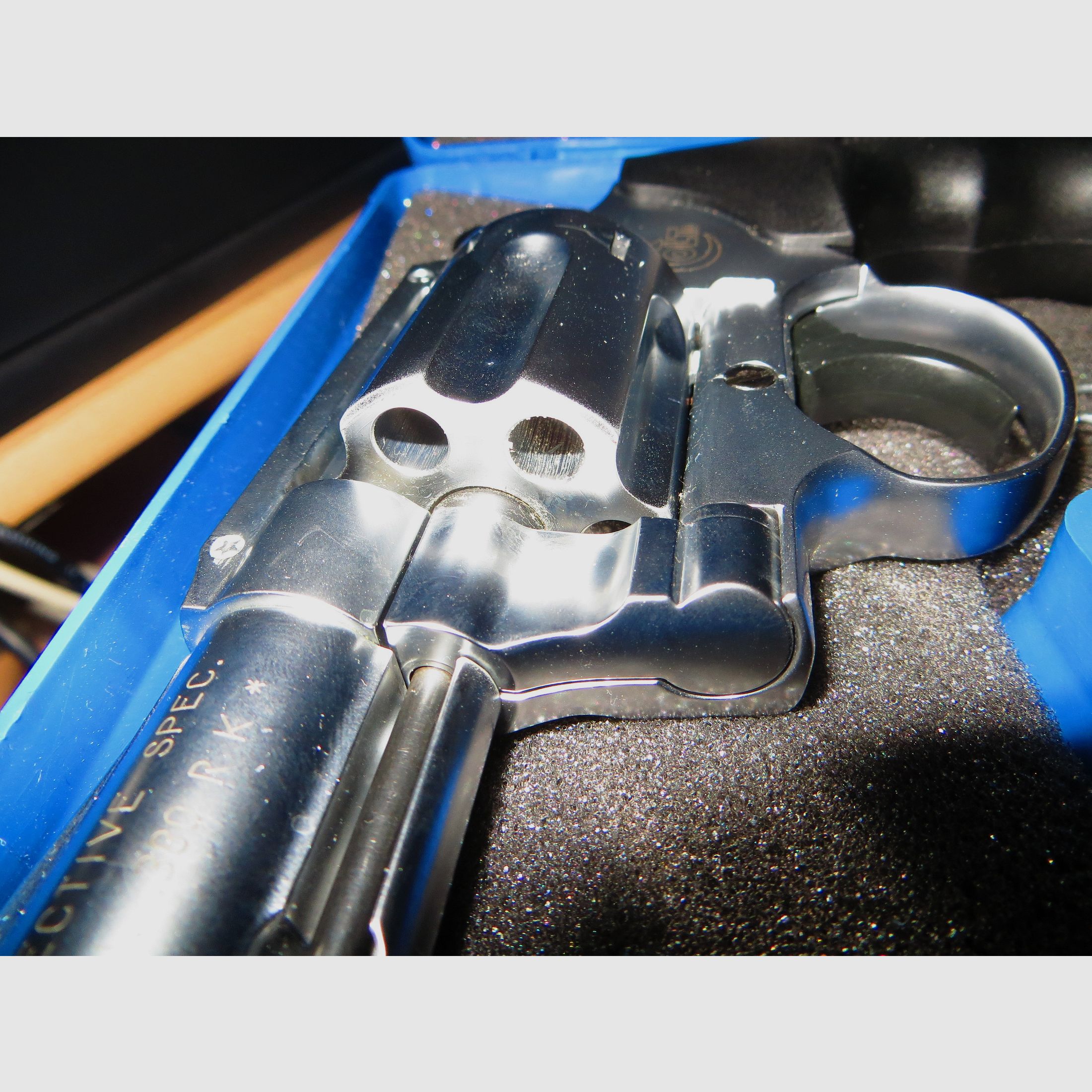 COLT Detective Spezial (Nickel) Cal. 380 RK (9mm) Knall (ungeschossen)