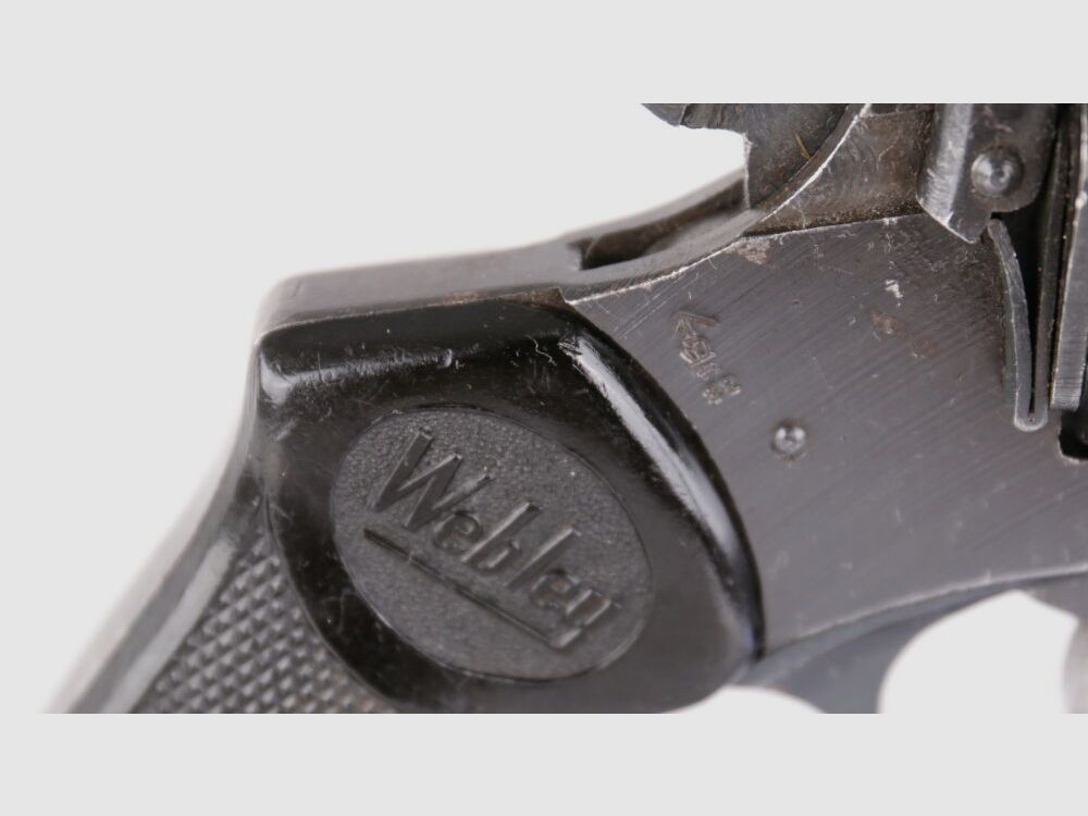 Webley Mark IV