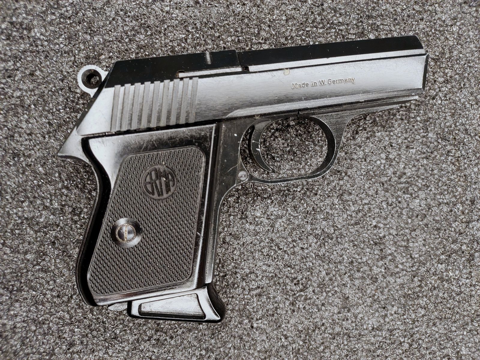 ERMA EGP65 Schreckschusspistole – 8 mm K. – PTB 146 – mit Originalkarton, Bild 1 von 6