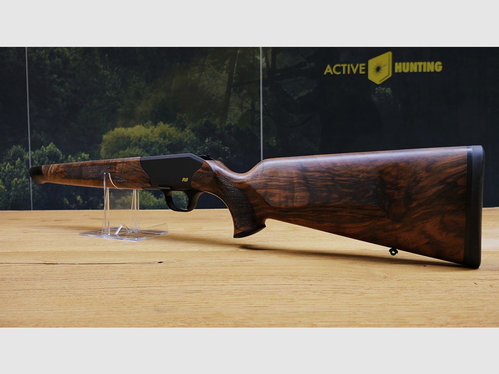 Blaser R8 Schäftung / Holzklasse 7 / Bayrische Doppelfalzbacke / mattes Finish