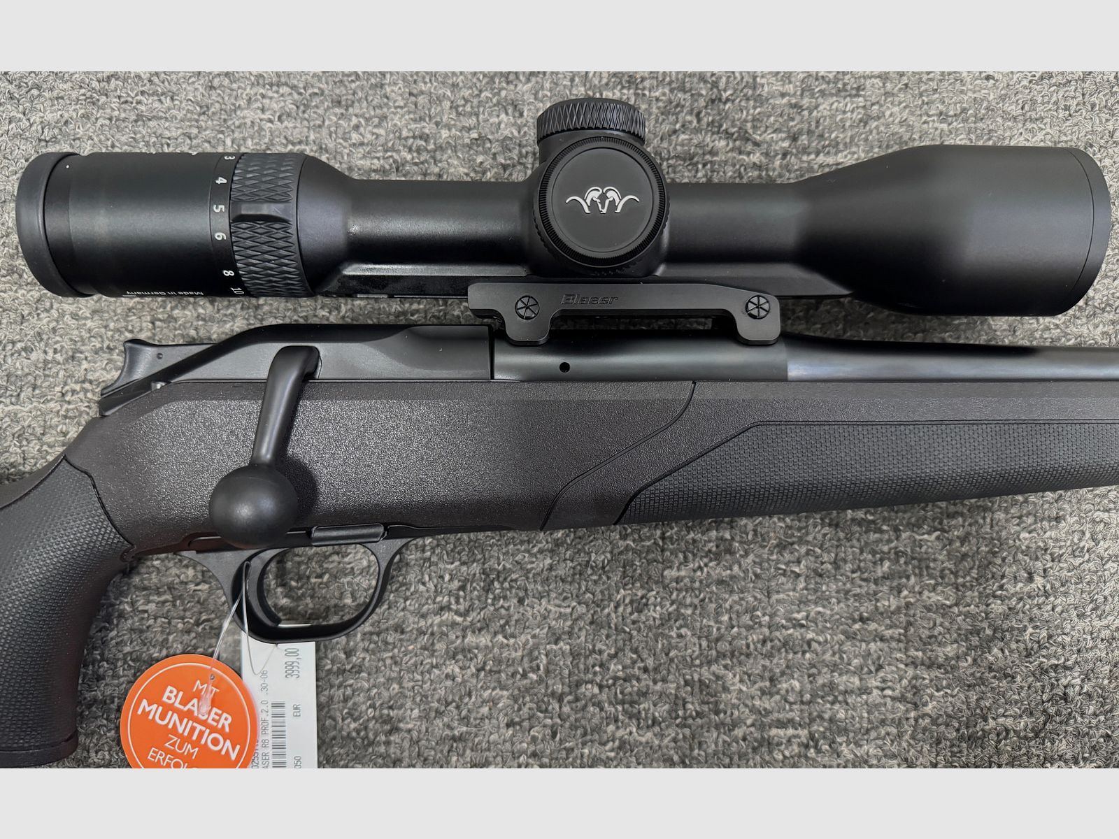 Blaser R8  2.0 Professionale .30-06 + M15x1 + LL 52cm + Blaser B2  2-12x50iC - Arma nuova