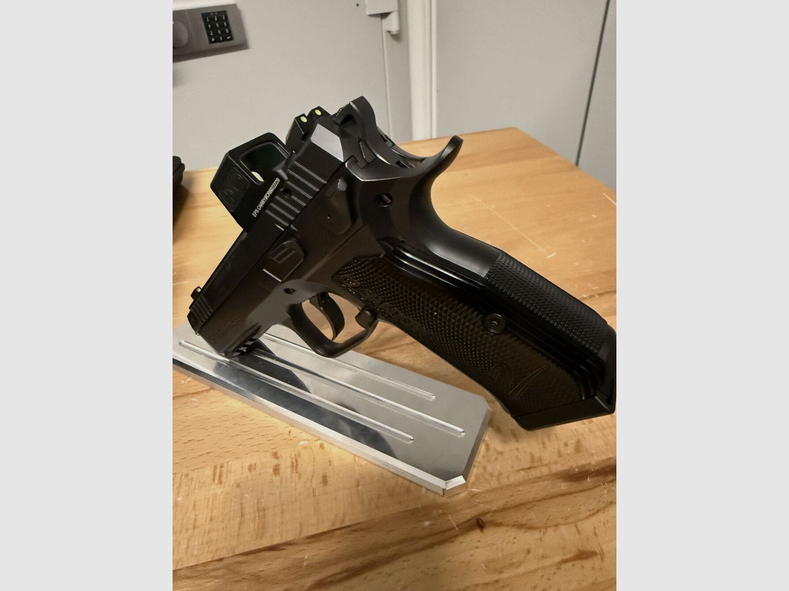 CZ Uhersky Brod CZ Shadow Carry 9mm Luger
