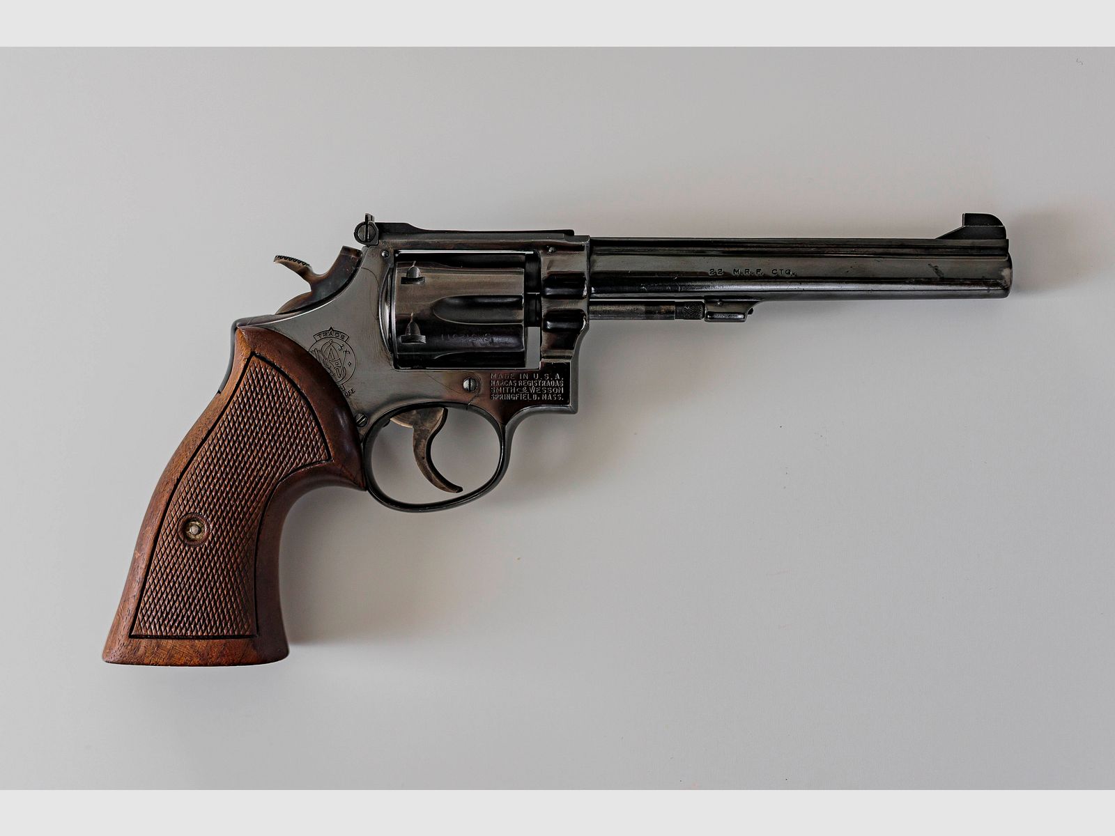 Smith & Wesson 48-2 Revolver .22 mit Wechseltrommel