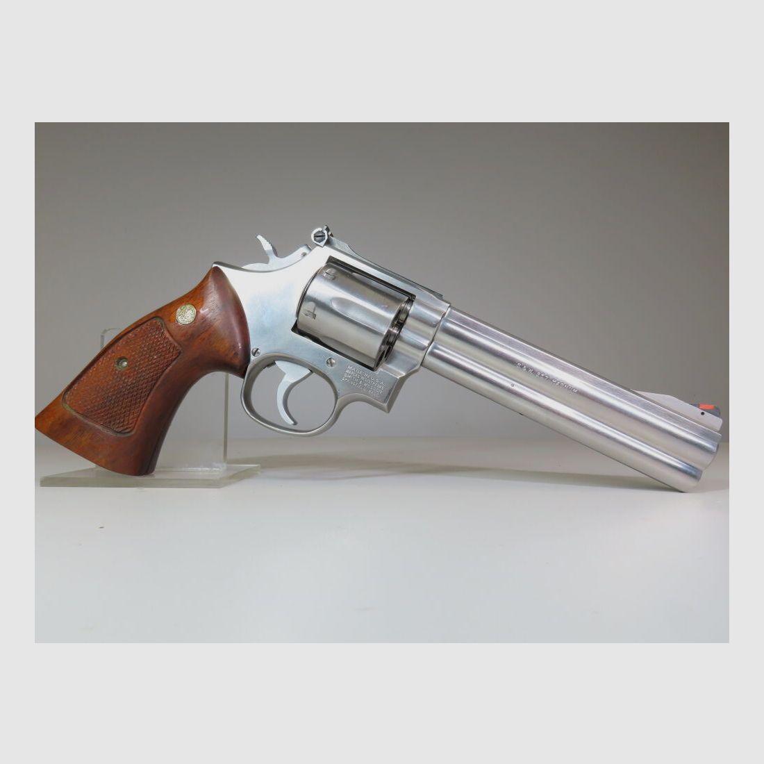 Smith & Wesson 686 in 6 inches