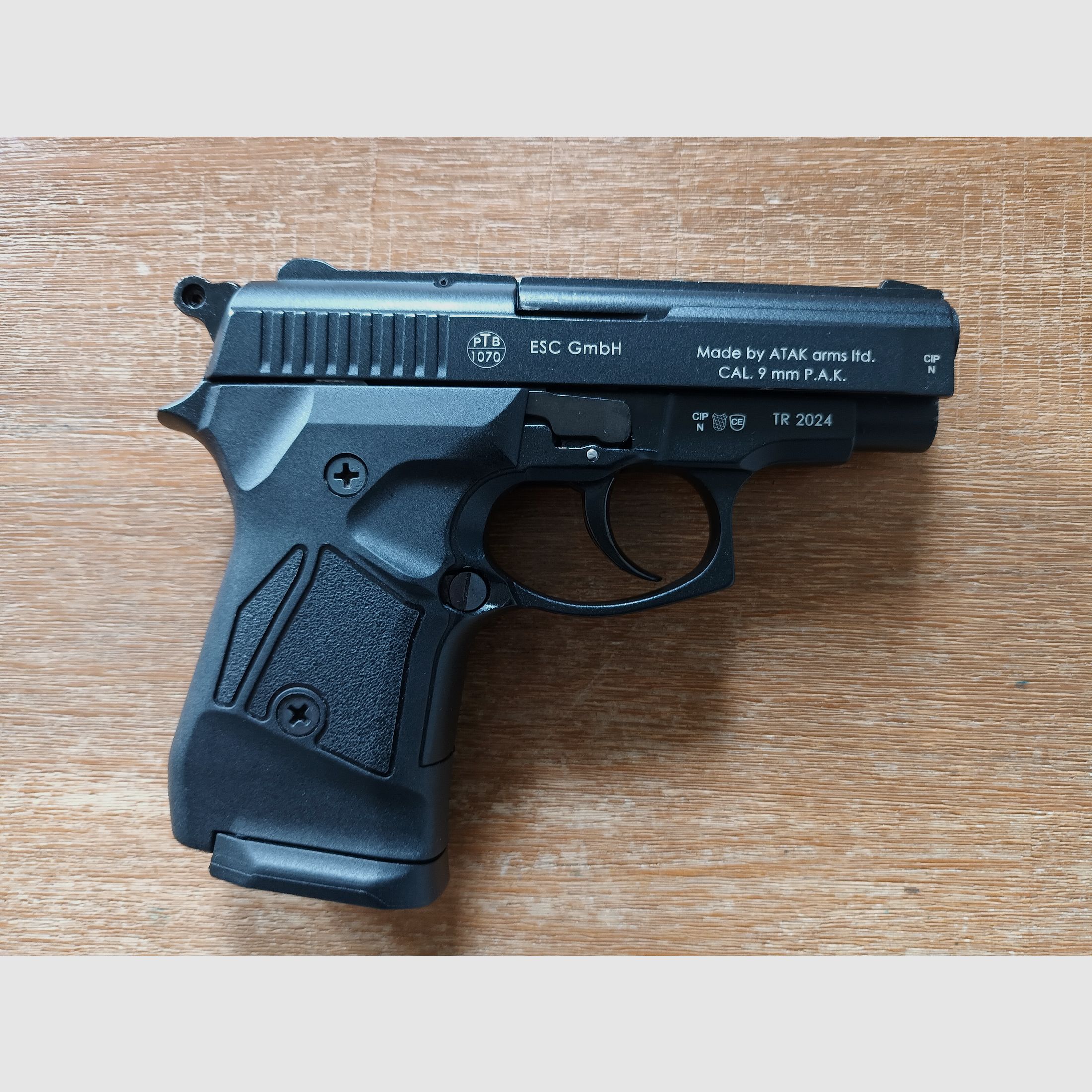 Zoraki 914-P Schreckschusspistole 9mm P.A.K. geblauwde + tweede magazijn