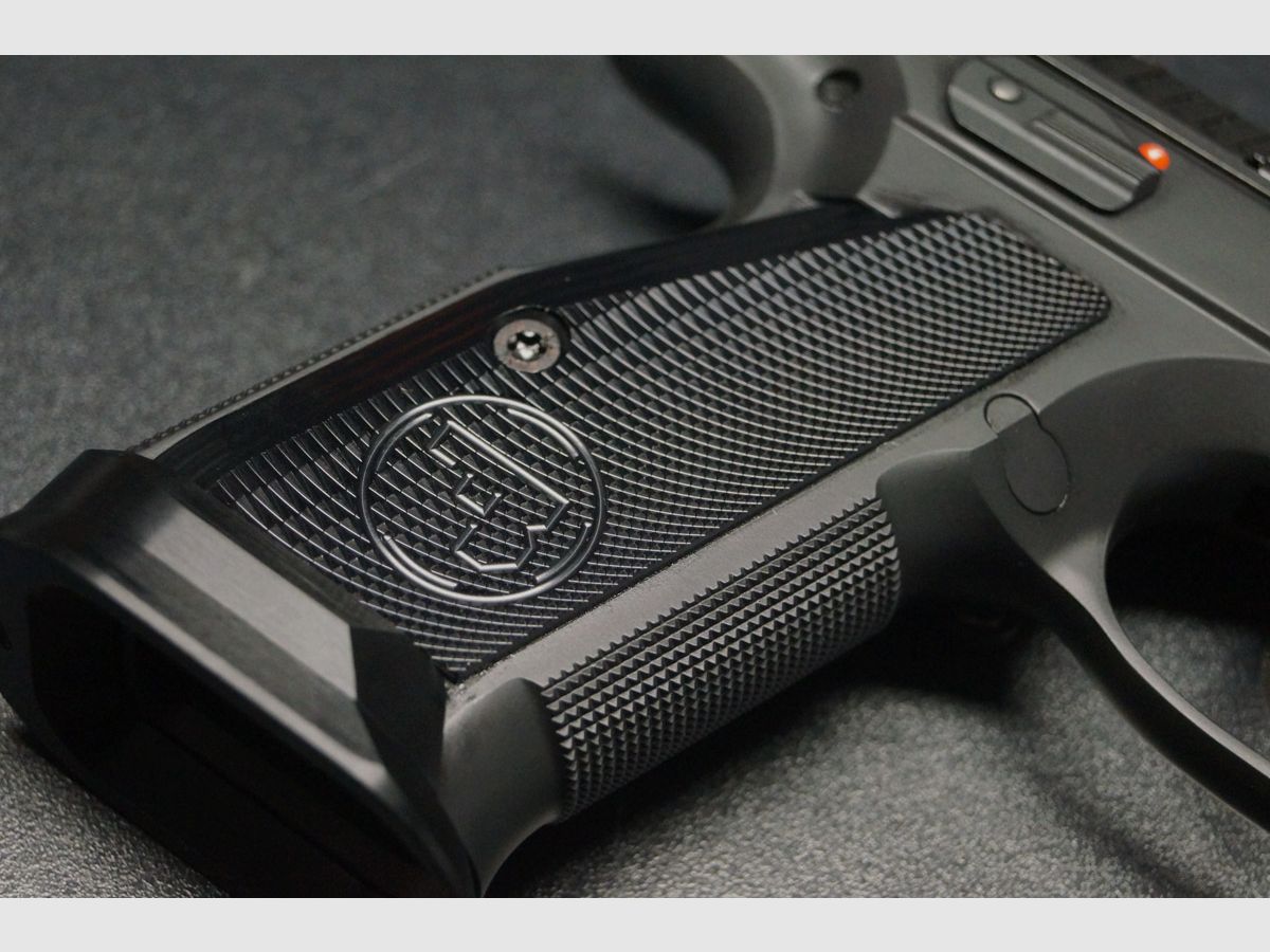CZ Shadow 2 Black met Magwell, afbeelding 4 van 9