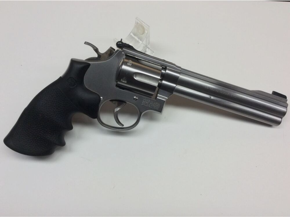 Smith & Wesson Mod. 617	 .22lr