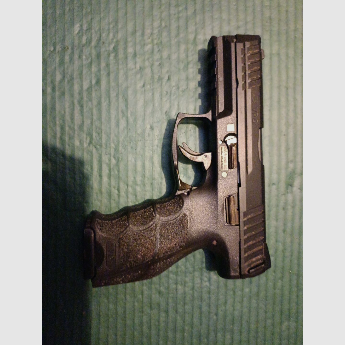 Heckler und Koch VP9 Umarek metall 6mm Softair 0,5 J. Authentic replica