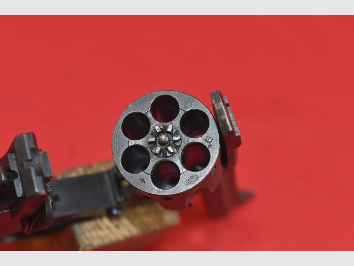 #7683 Enfield No2 Mk1* revolver, 1941, cal. .38 S&W, image 19 of 20