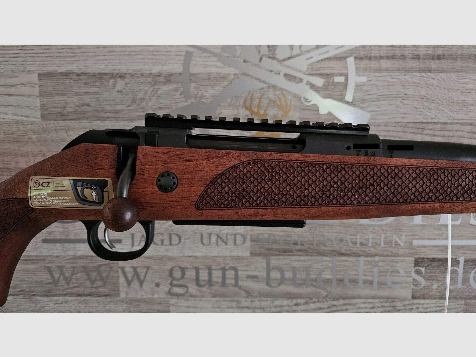 CZ600 LUX Kal. .30-06Spr. mit Picatinnyschiene - Sonderpreis - Neuware vom Fachhandel