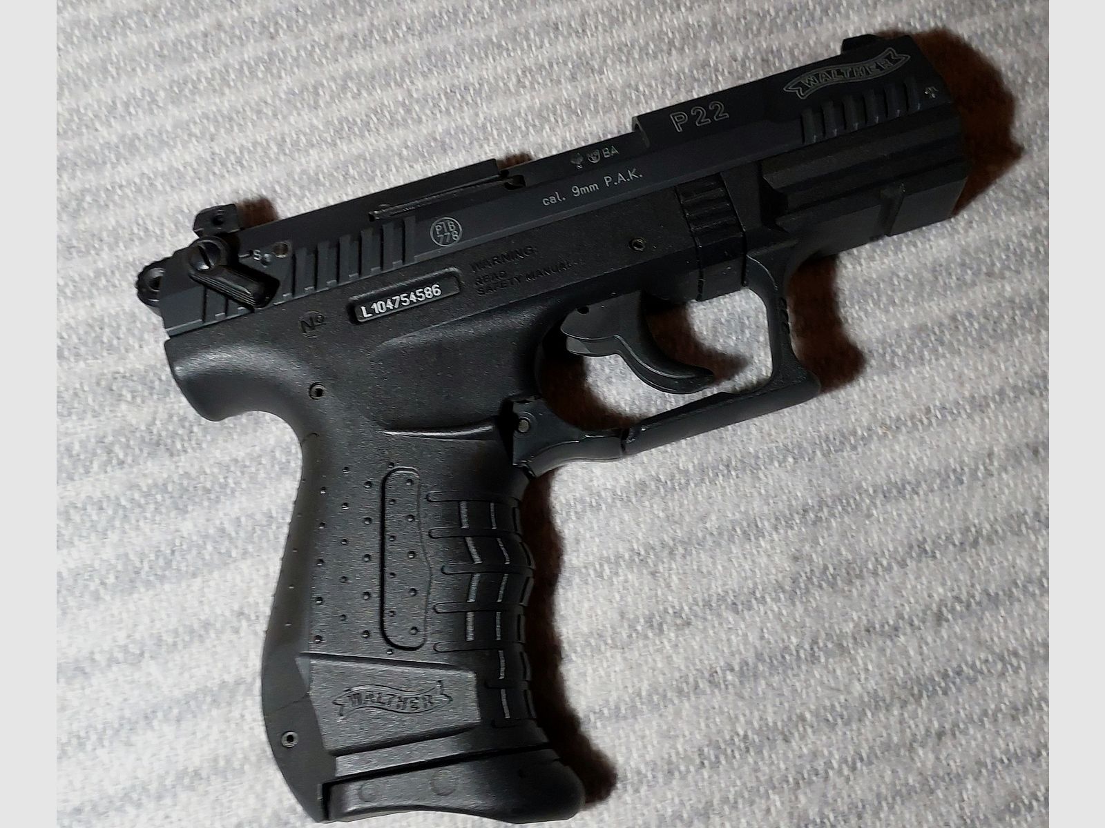 Walther P22 (P 22 Classic) pistola a salve 9mm P.A.K. nera (PTB 778)