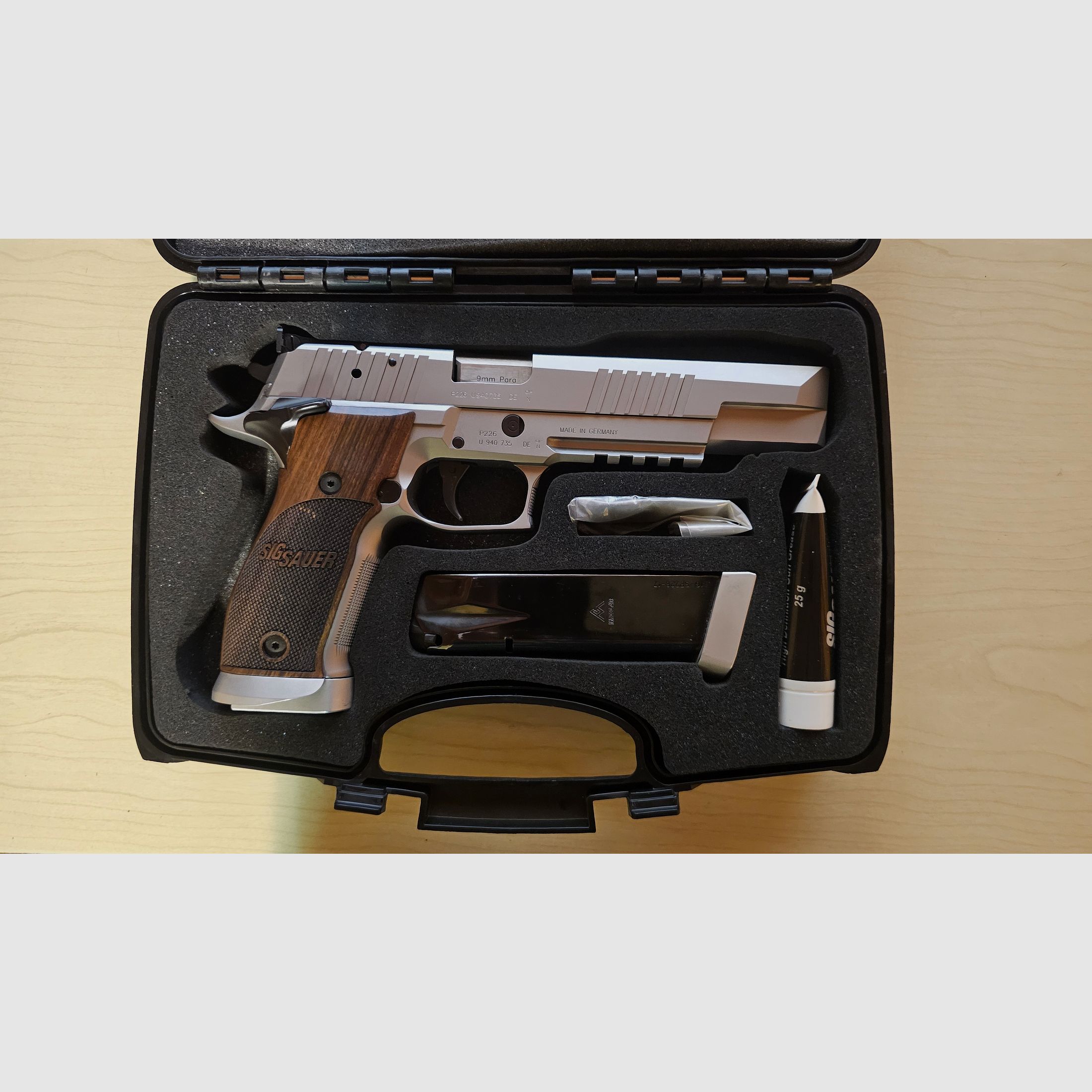 Sig Sauer P226 X-Six