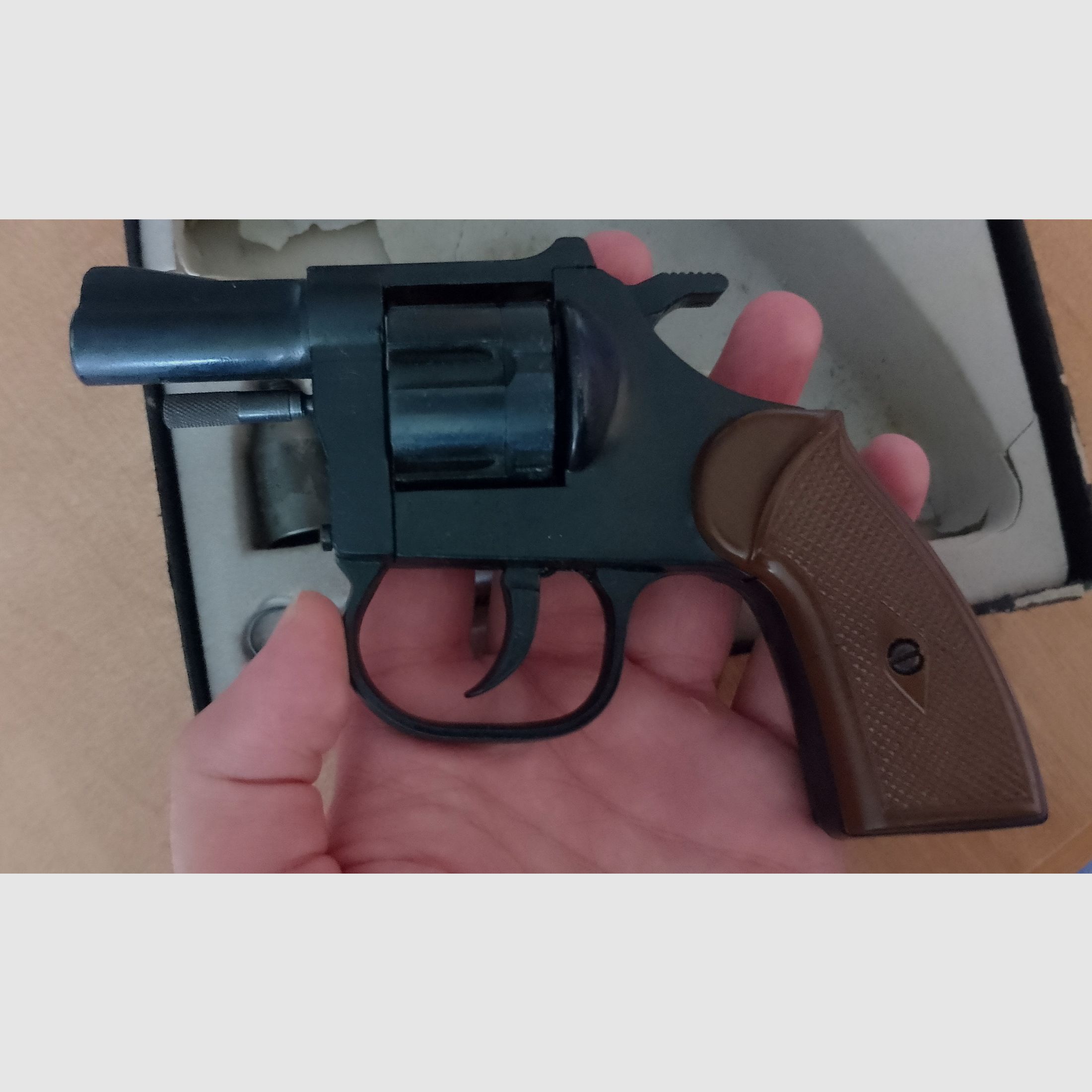 Cuno Melcher ME 86 w kal. 6 mm Knall z kielichem wystrzałowym!