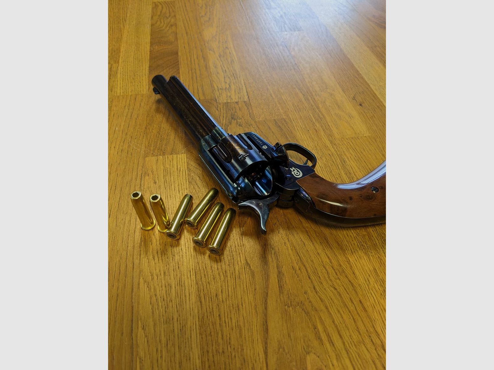 Colt Single Action Army 45 bleu revolver CO2 calibre 4,5 mm BB Peacemaker *défectueux*