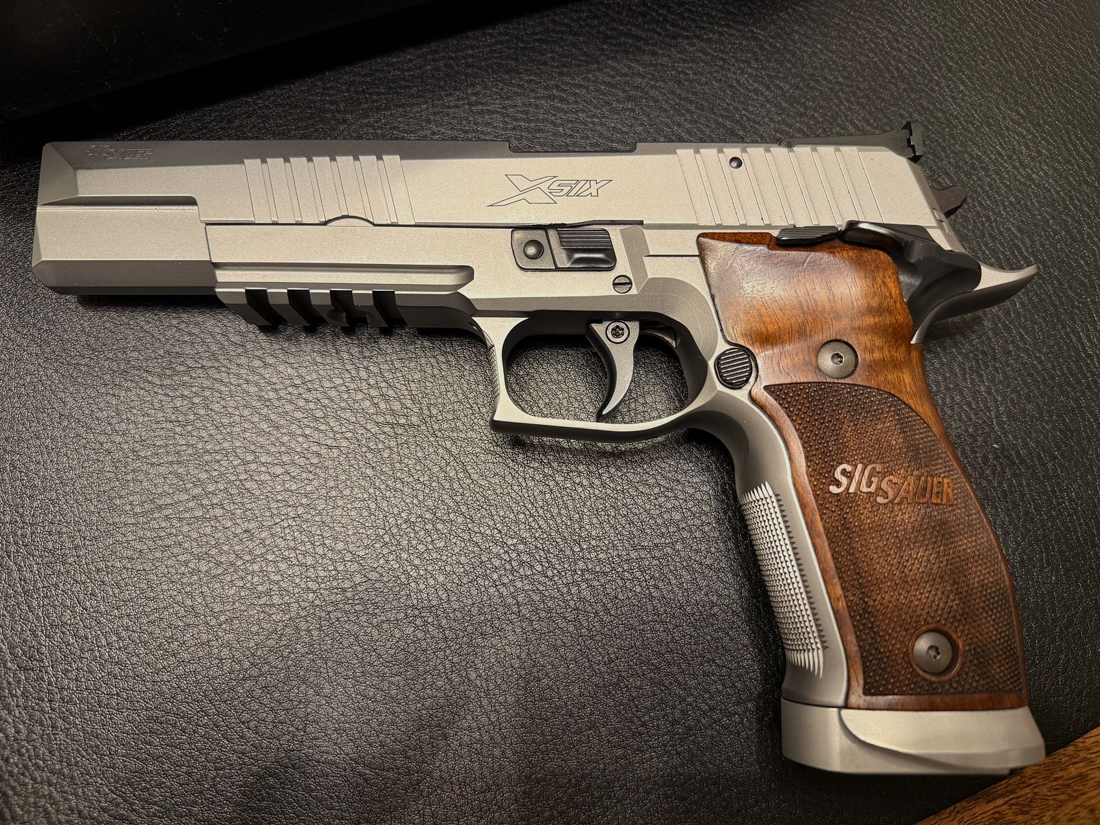 SIG Sauer P226 X-Six Classic