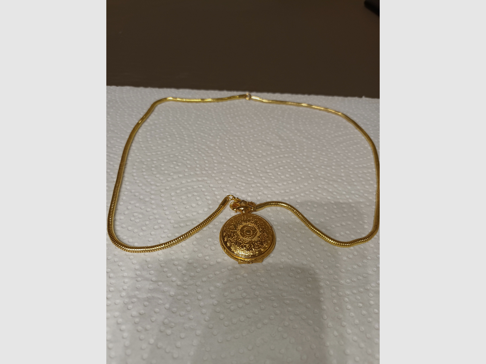 Ladies watch with necklace