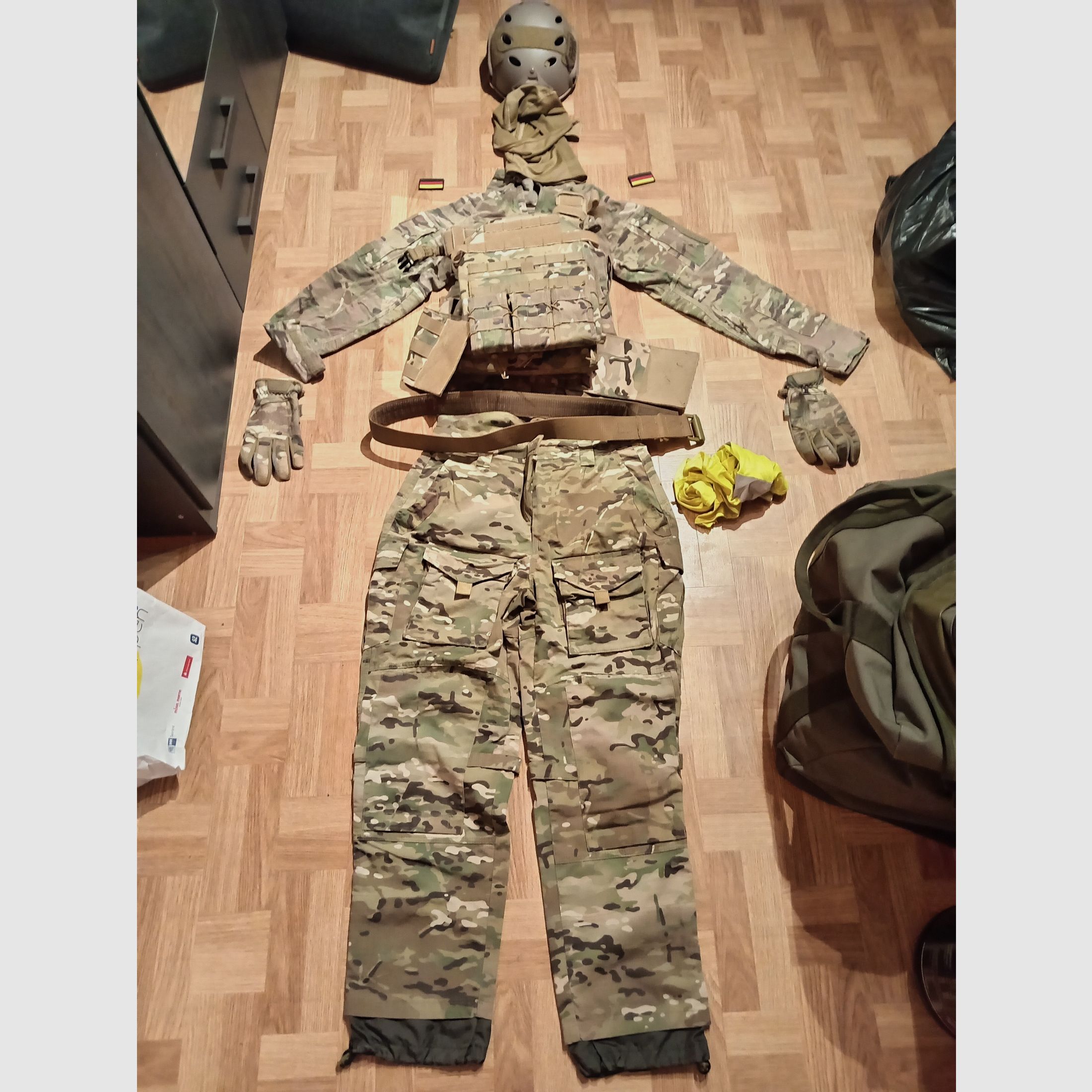 Airsoft-Ausrüstung Multicam