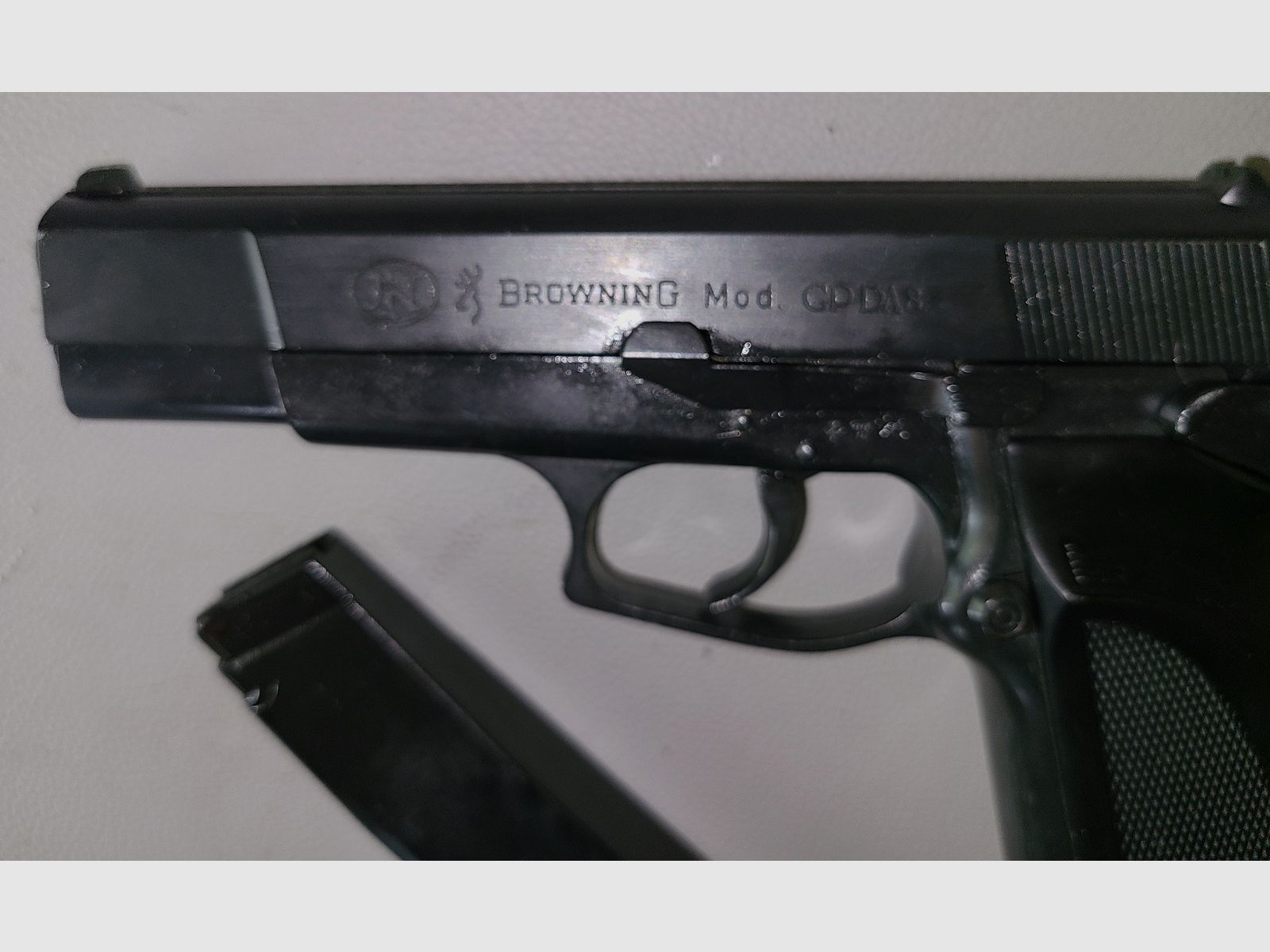 UMAREX BROWNING GPDA8 / ohne Zubehör/ cal. 8mm / PTB 389/2  SCHRECKSCHUSS GAS PISTOLE SILVESTER SELBSTVERTEIDIGUNG GEBRAUCHT 