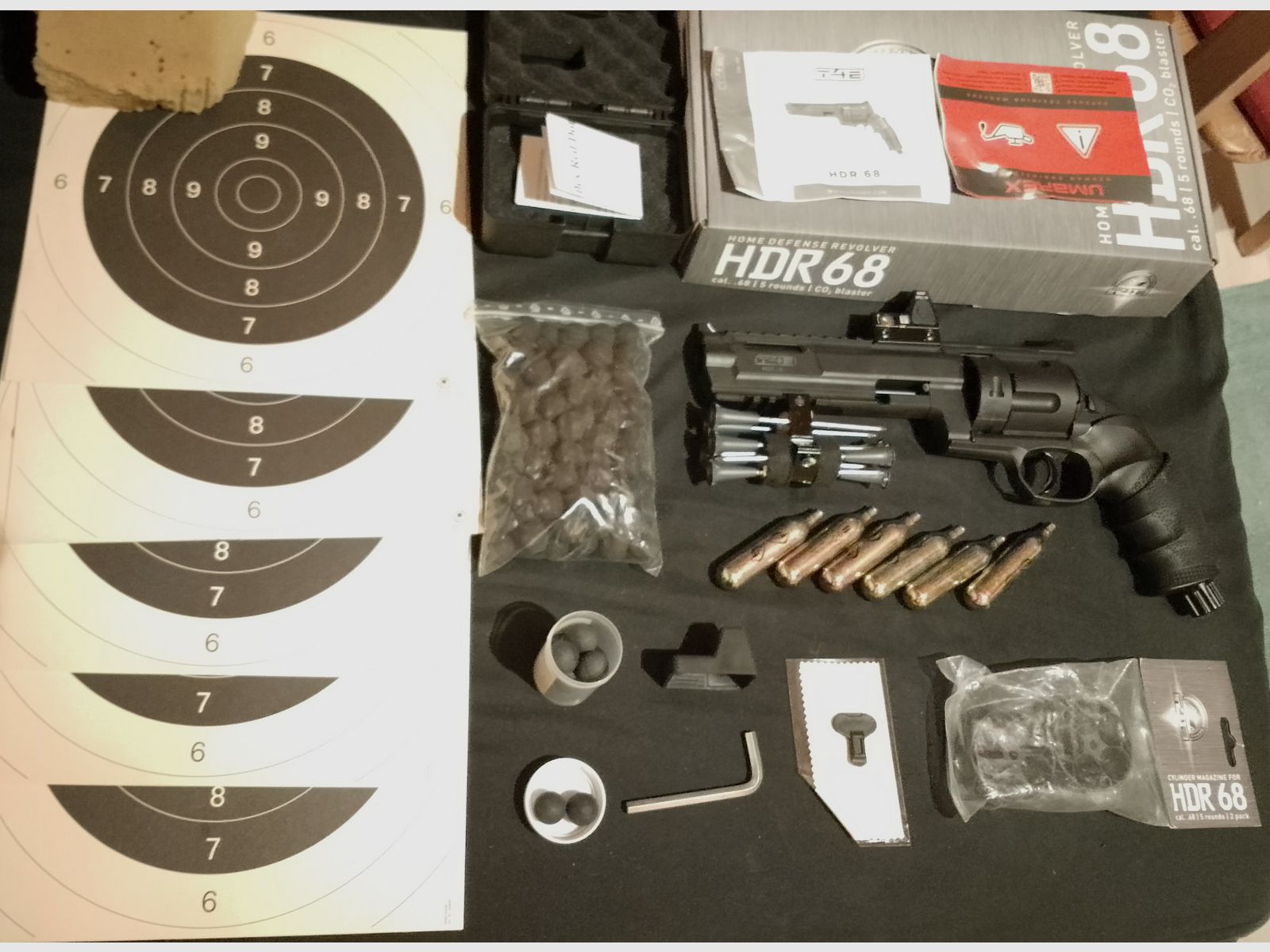 Neuwertiger HDR68 Markierer Gen1 T4E Cal .68 Nägel keine Pfeile Geschosshalter Nagelgeschosse Set Red DOT Visier 2 extra Magazin Trommel Rubberballs Zielscheiben CO2 Kapseln 