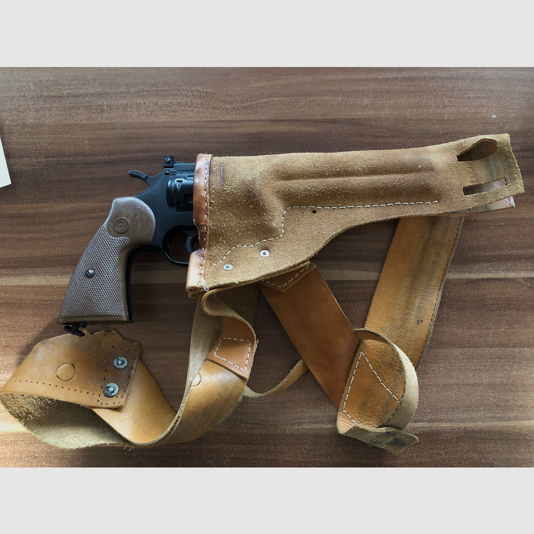 Training revolver (caliber 357) for the discipline 2.55.