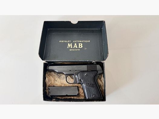 MAB Modelo C en caja original 7,65 mm Browning