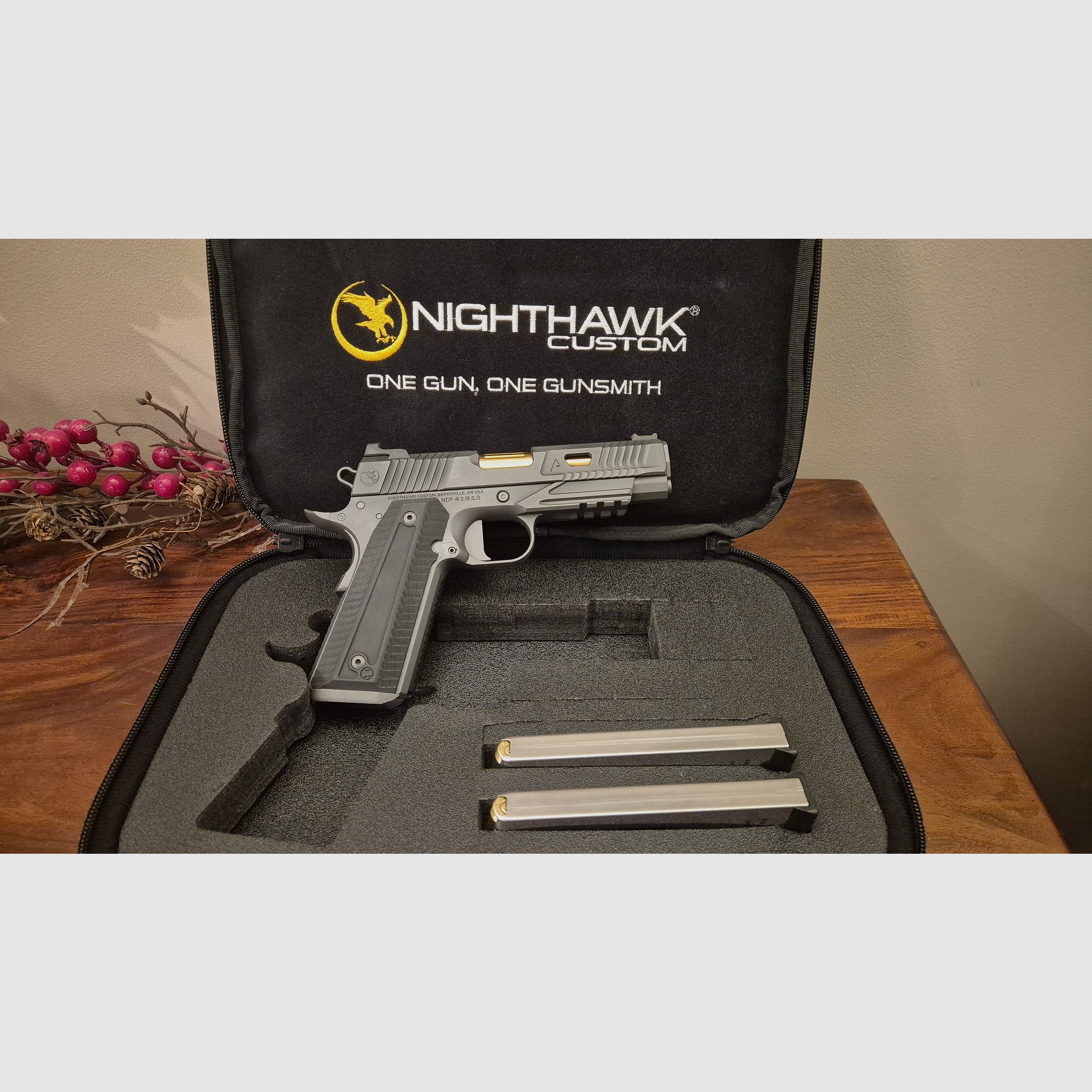 Nighthawk Custom Agent 2 Commander .45 acp