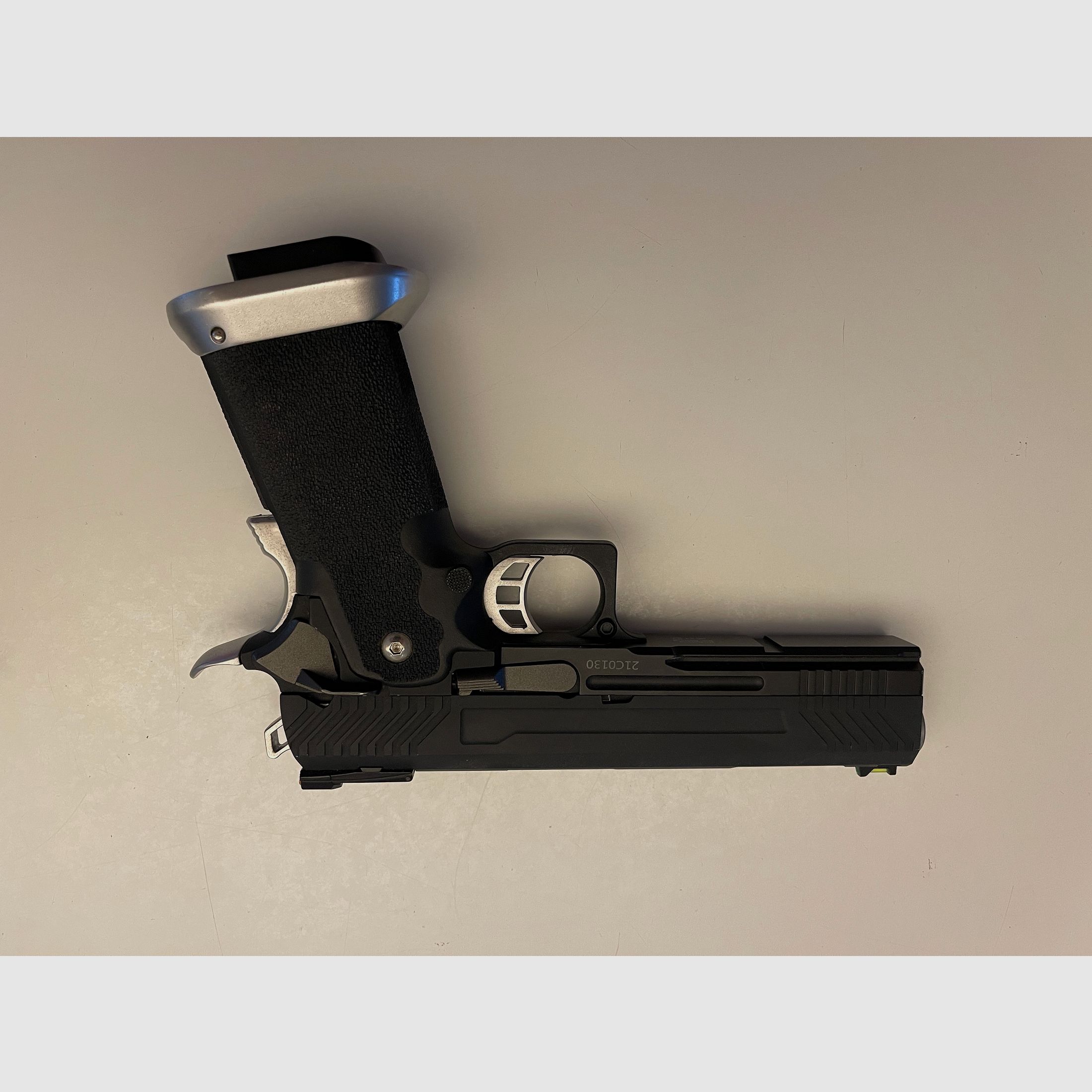 Pistola Airsoft BB Sniper AW Custom HI-Capa 5.1 6mm