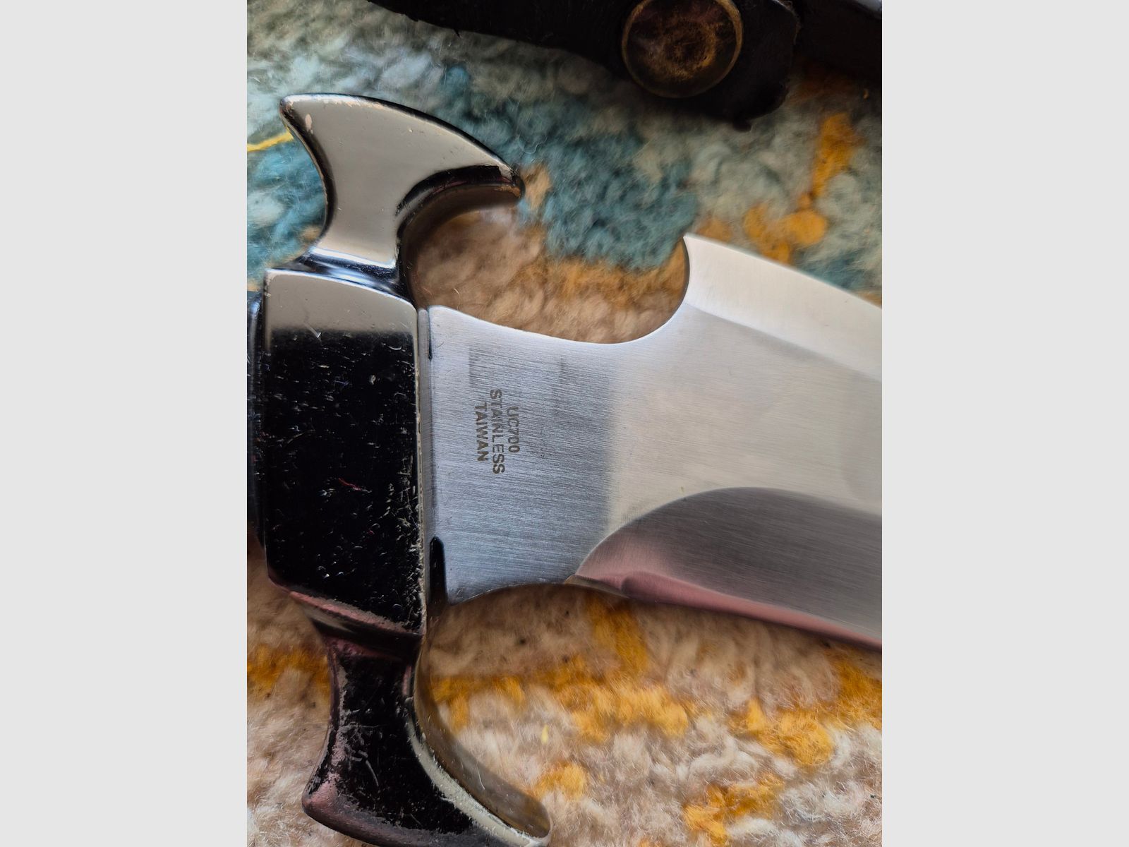 Hibben Knives Raven Custom Design Series Fantasy Fighter