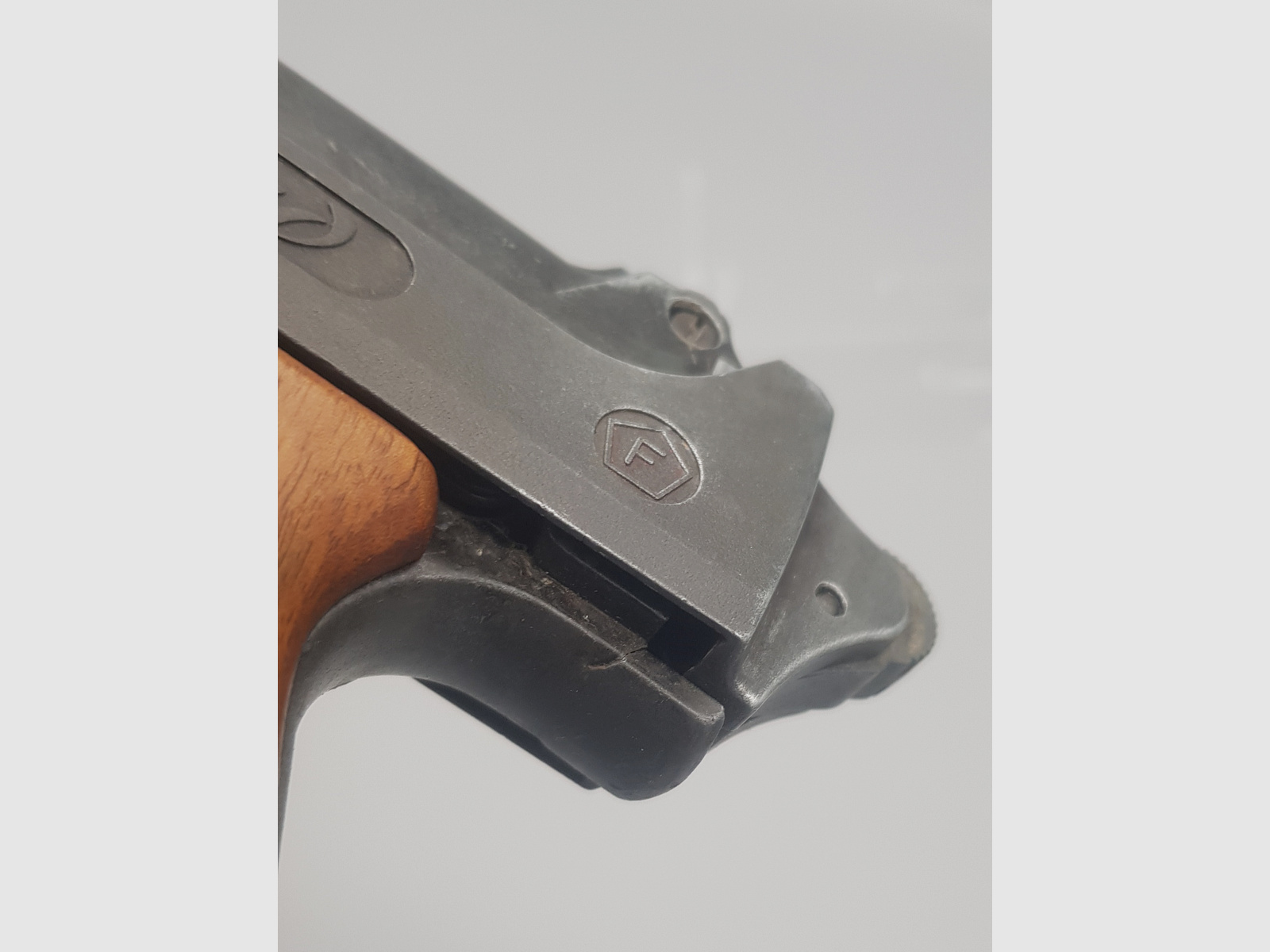 Sammler aufgepasst hier gleich 2 Sammelstücke alter FB Record Jumbo Mauser Hamlet Eichenlaub Luftpistole  im Kaliber 4,5mm Diabolo Druckluft 