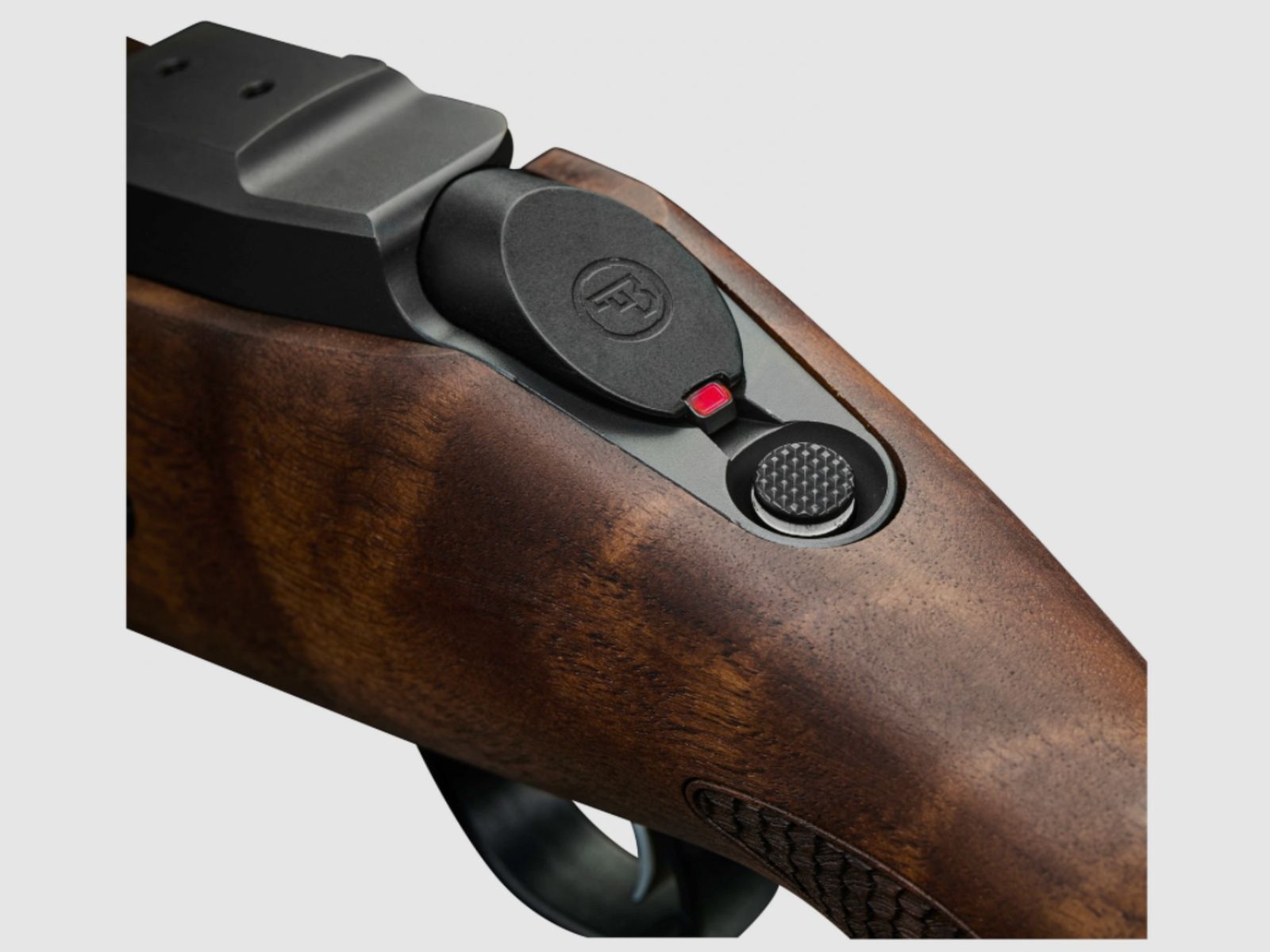 CZ 600 LUX karabinek powtarzalny 8x57 IS M15x1 z orzechowym łożem regulowanym spustem bezpośrednim