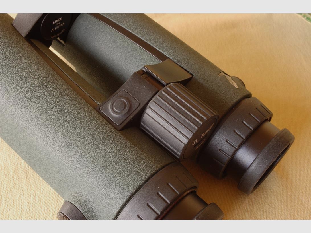 Swarovski EL Range 8x42 binoculars