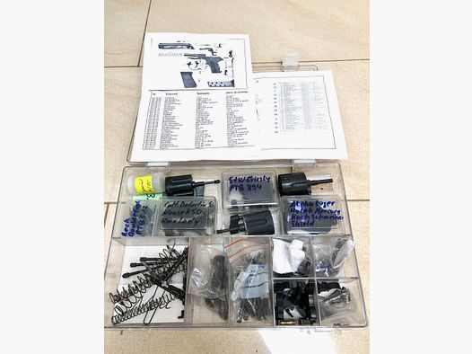 ••• #1 Ersatzteile - Reparatur-Konvolut für Schreckschusswaffen •••