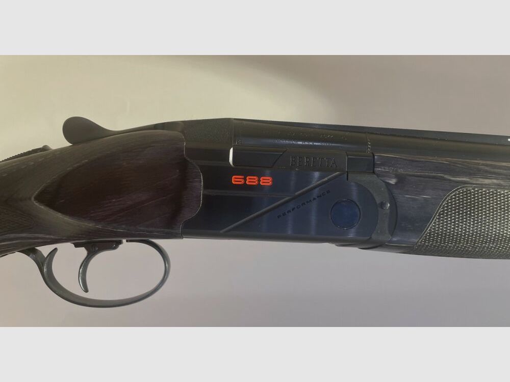 BERETTA 688 PERFORMANCE BLACK SPORTING AS - LEFT-HANDED VERSION (Barrel length 76 cm)