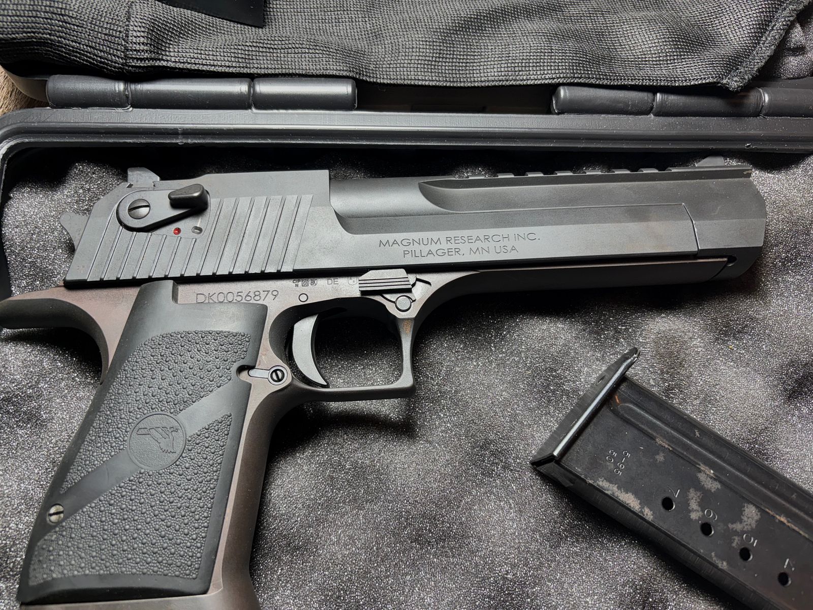 Magnum Research/IMI Desert Eagle Mark XIX .50AE inkl. Wechsellauf .44mag