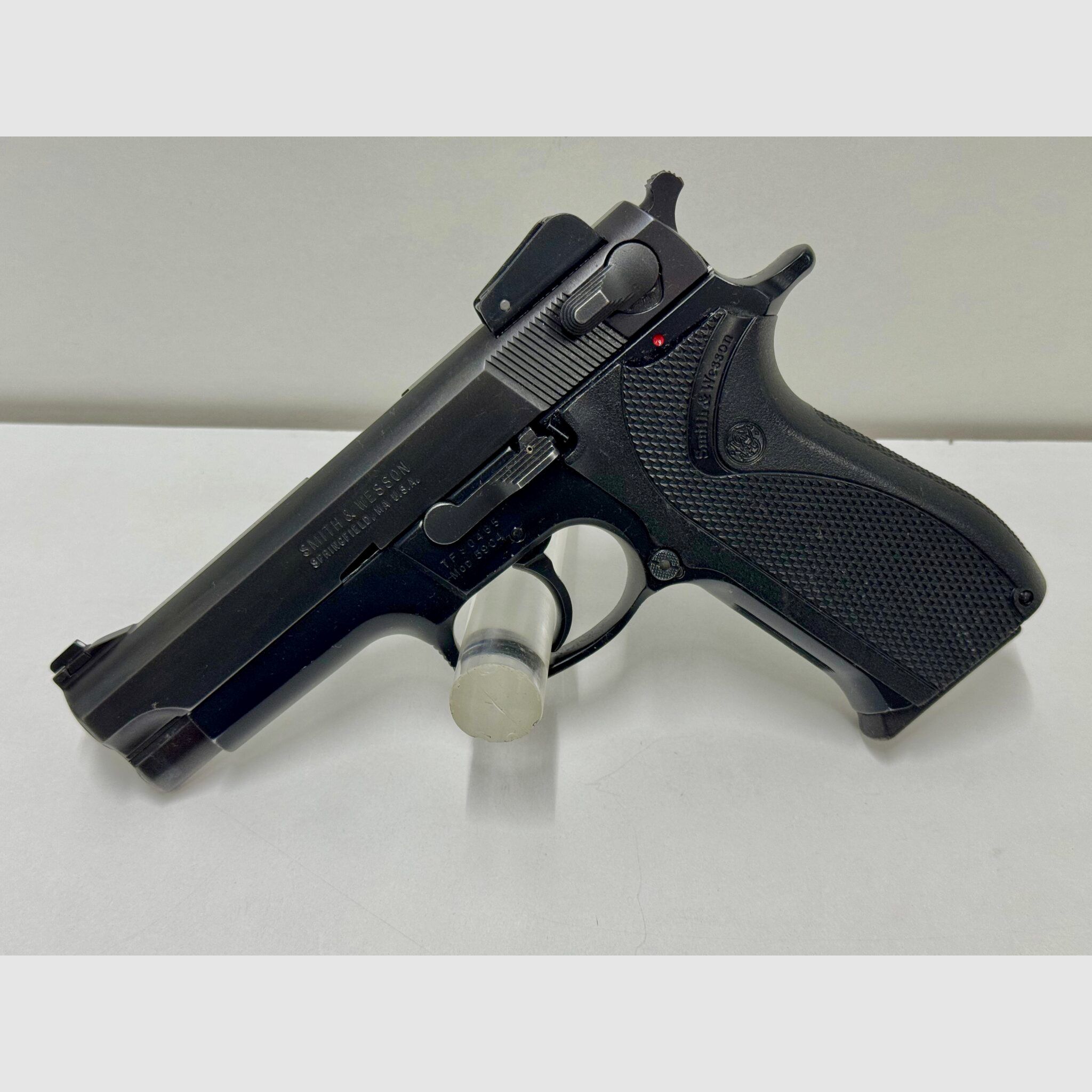 S&W Mod. 5904, Bild 2 von 9