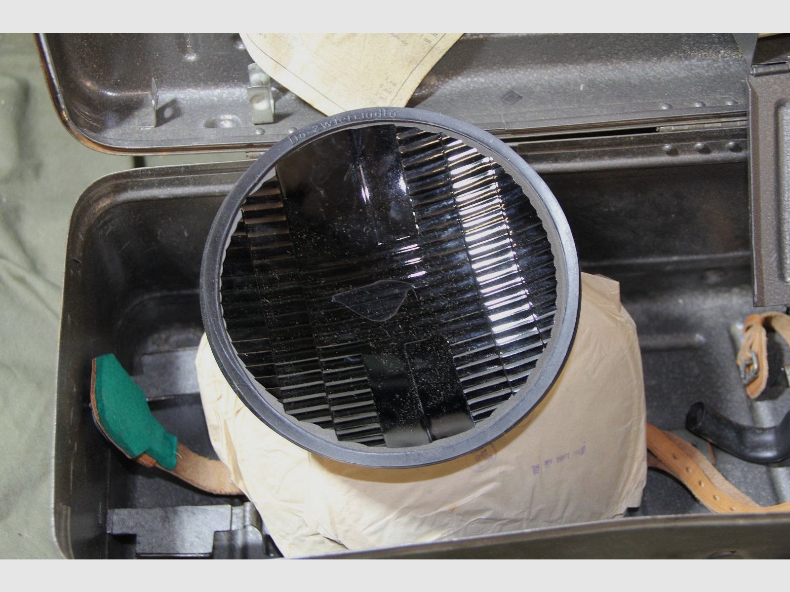 PNW 57, casque de tank avec dispositif de vision nocturne, NVA / Pologne / URSS