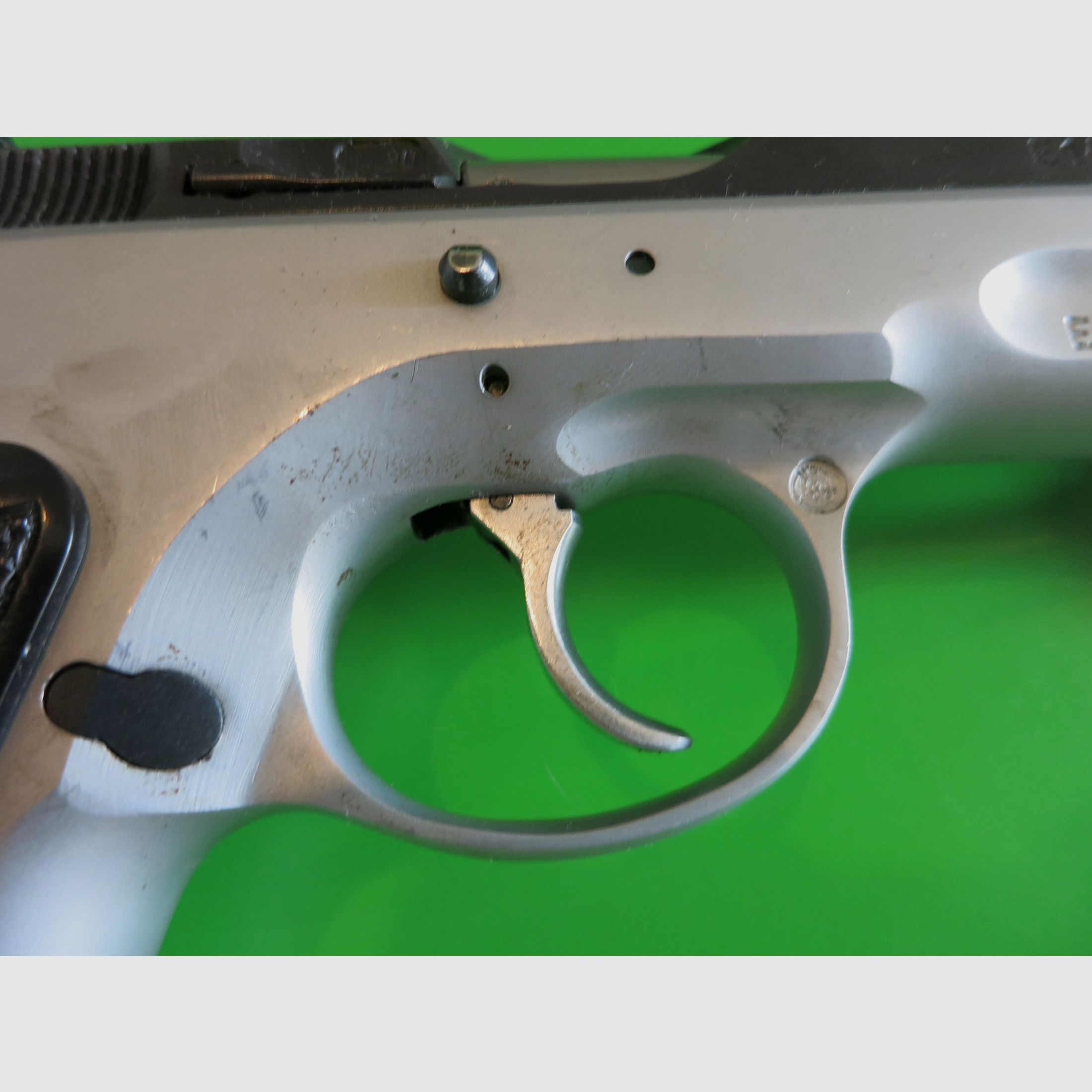 Brünner CZ75 DUO TONE bzw. ČZ 75 (Česká zbrojovka), halbauto. Selbstladepistole Kaliber 9 × 19 mm       #36