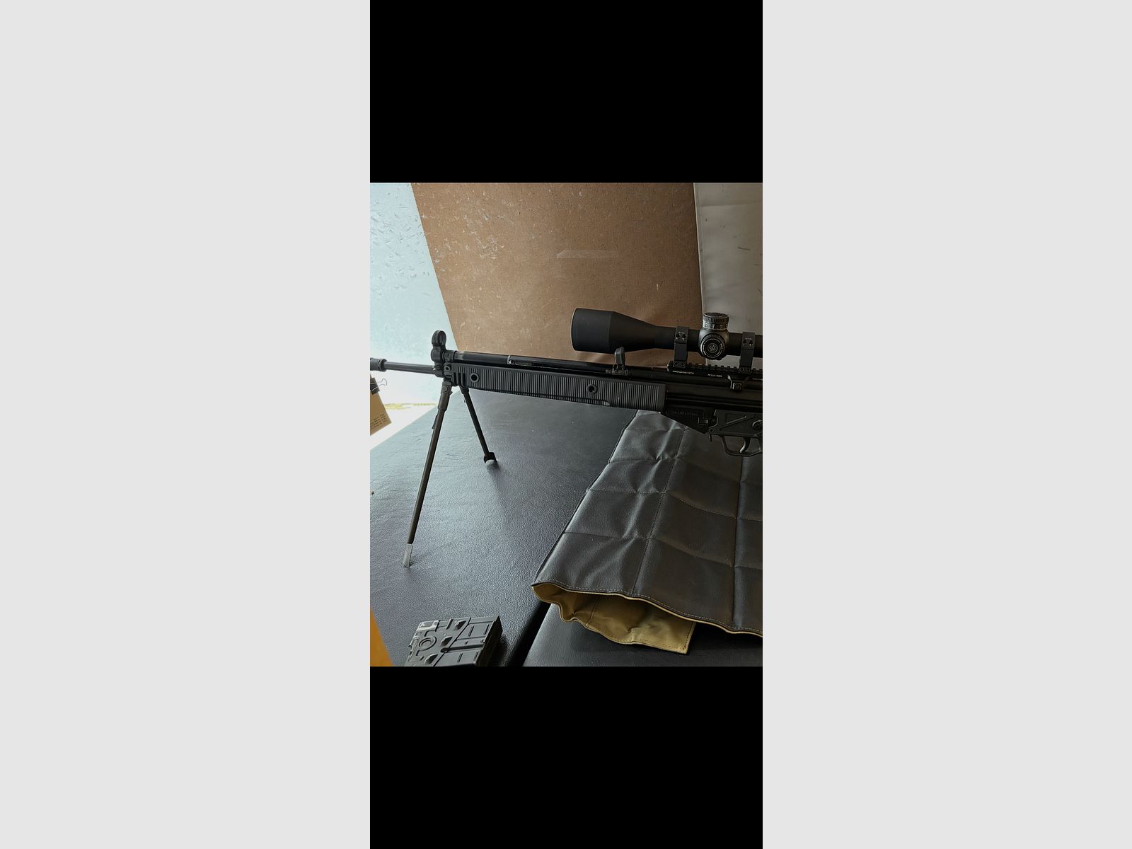 Trapezschaft mit Zweibein für G3