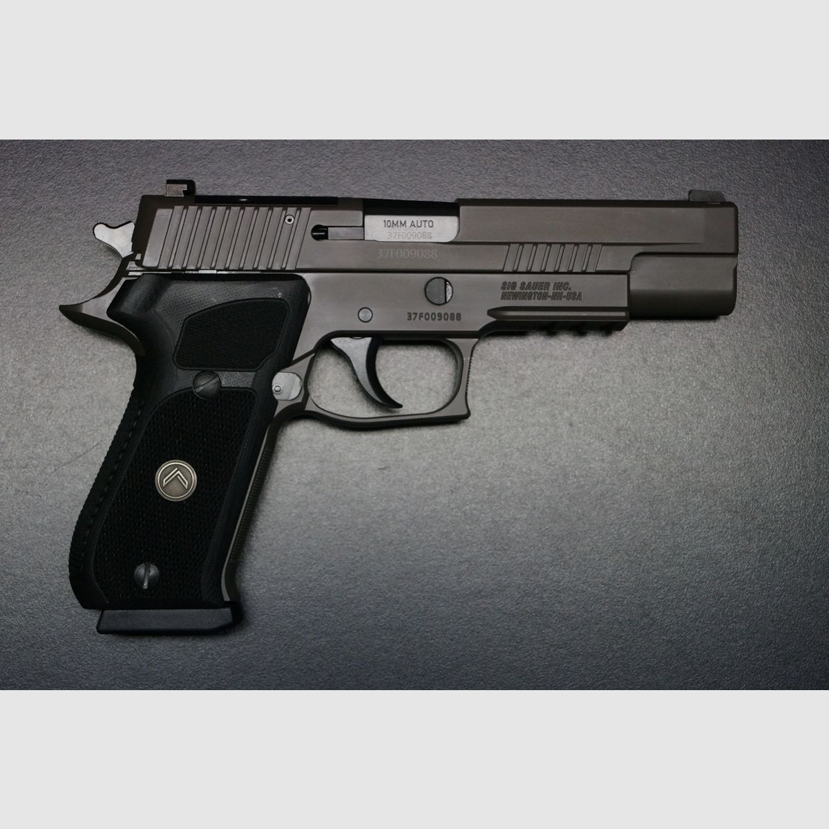 Sig Sauer P220 Legion 10mm, Bild 1 von 7