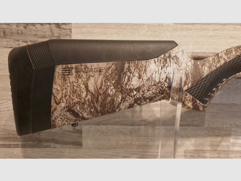 Neuware vom Fachhandel - Savage 110 Predator Camo Kal. .22-250 mit Zielfernrohr 2,5-15x50