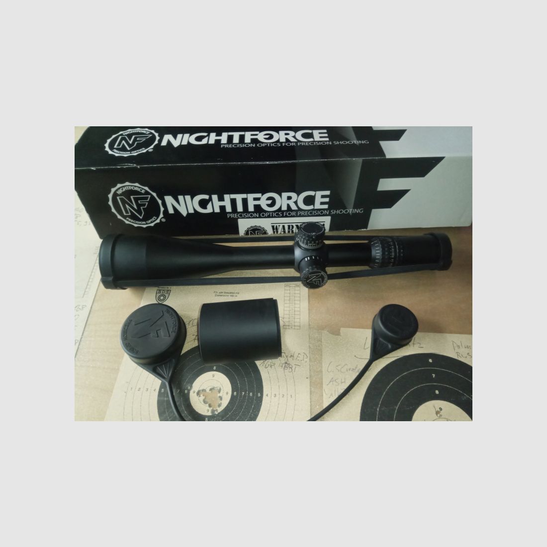 Nightforce NXS 8-32x56 MLR TOP Zustand OVP