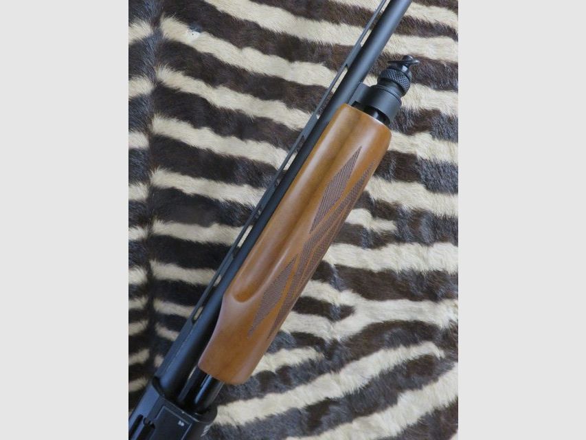 Pumpgun HASTAN Escort WS Holz Kal.410 Lauf 71 cm gezogen 4 externe Chokes, Bild 3 von 10