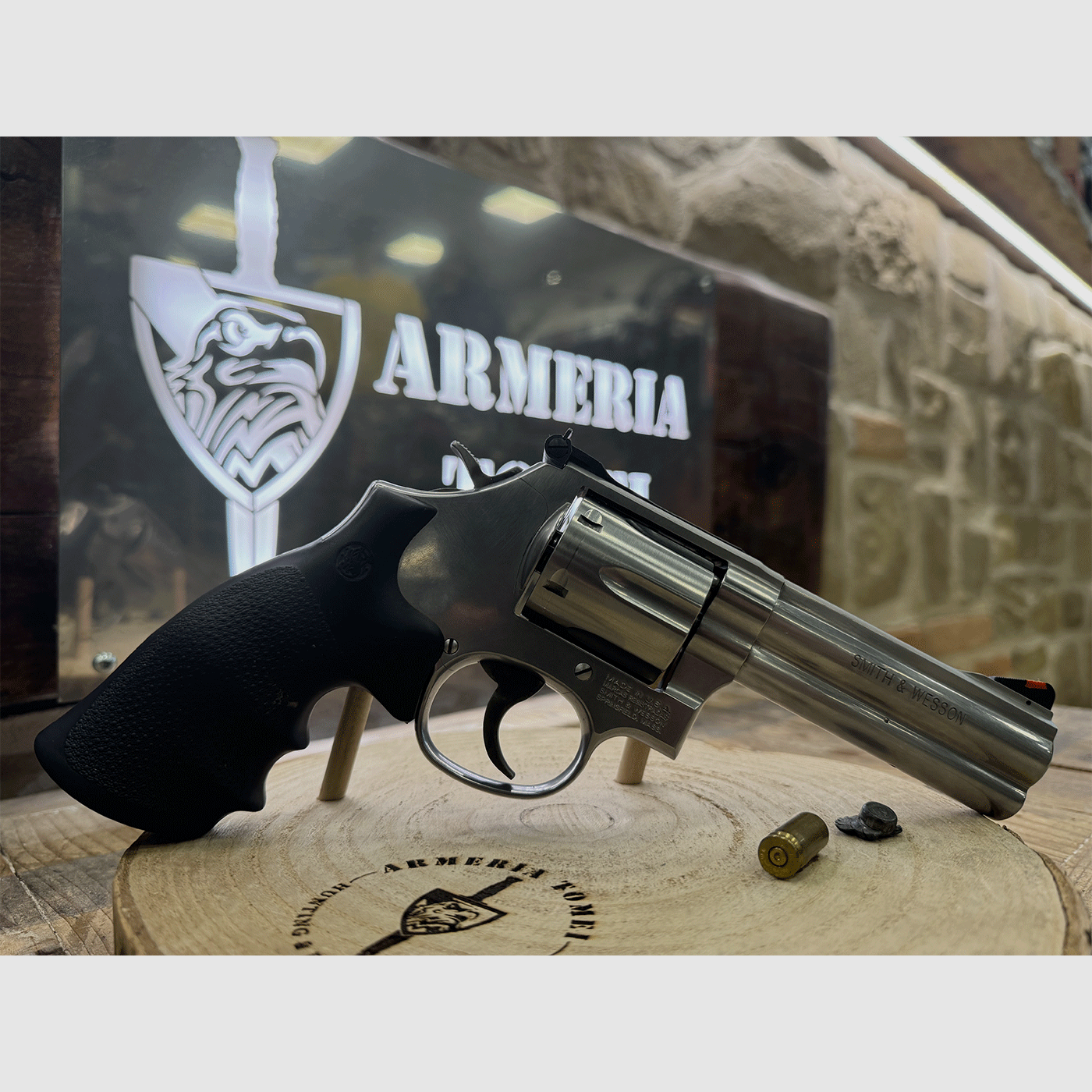 USED – REVOLVER – SMITH & WESSON MOD. 686-6 4" cal. 357 Mag., image 3 of 5